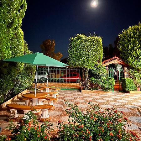 Hotel Moscopole Ksamil Exterior foto